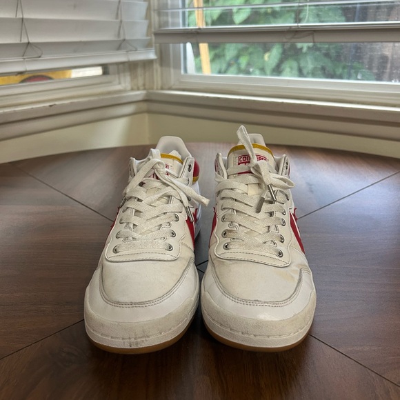 Converse - Picture 3 of 6